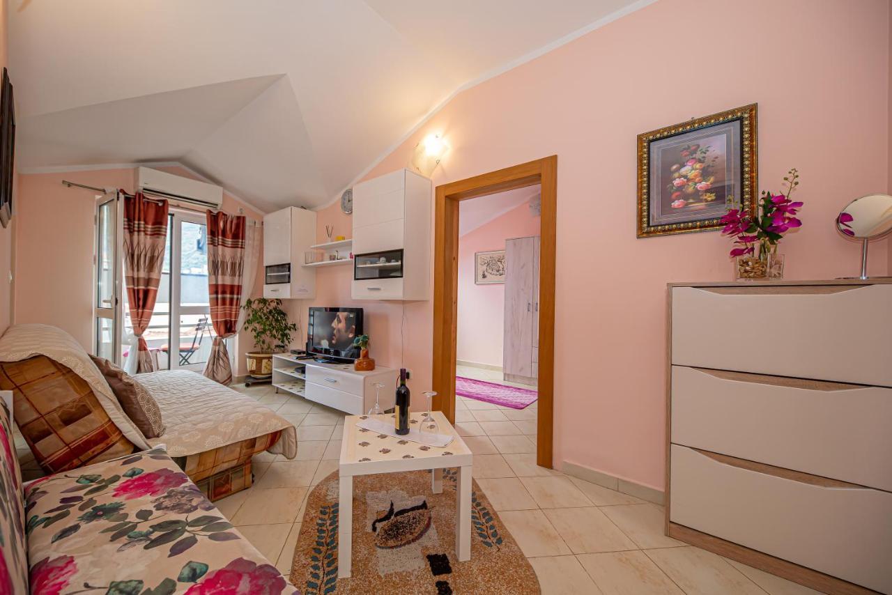 Ferienwohnung Fairytale 1 And 2 Budva Exterior foto