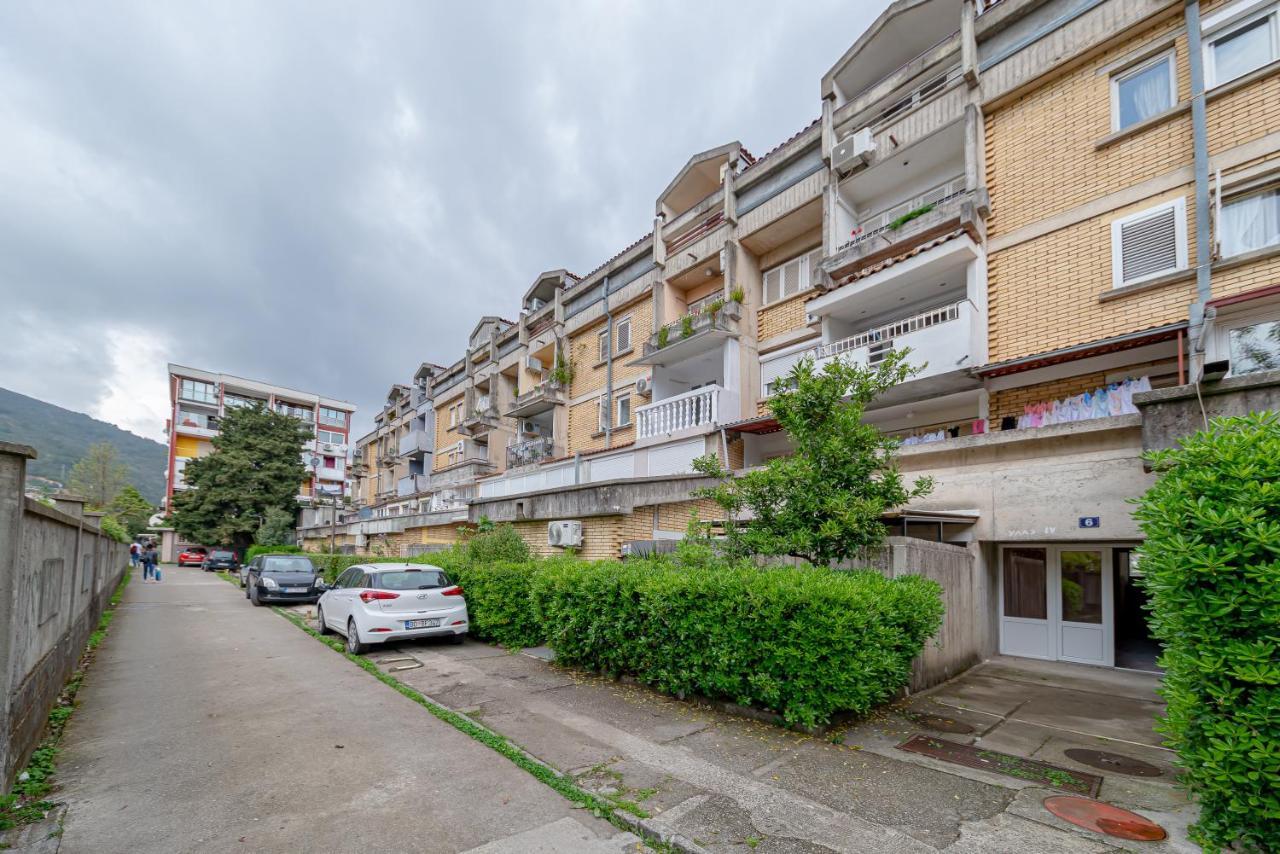 Ferienwohnung Fairytale 1 And 2 Budva Exterior foto