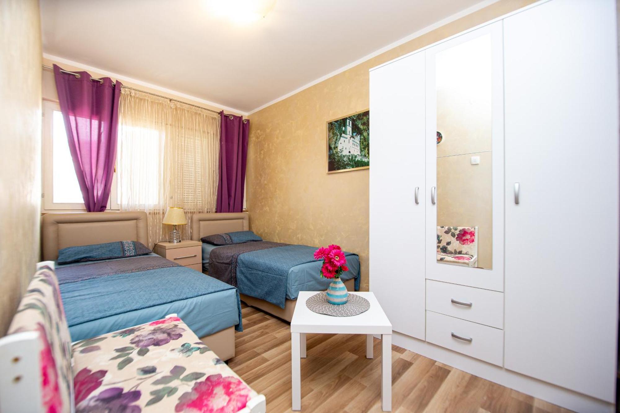 Ferienwohnung Fairytale 1 And 2 Budva Exterior foto